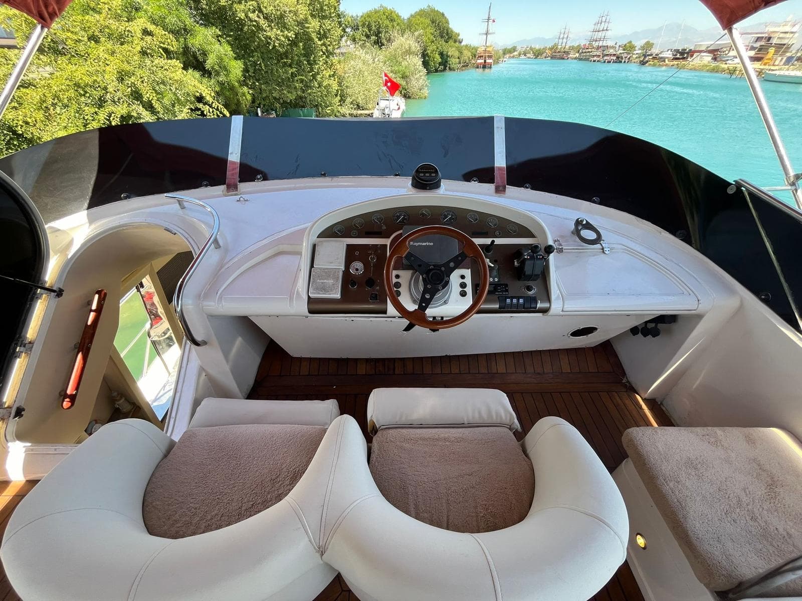 Side Yacht Charter Gallery - Moonlight Luxury